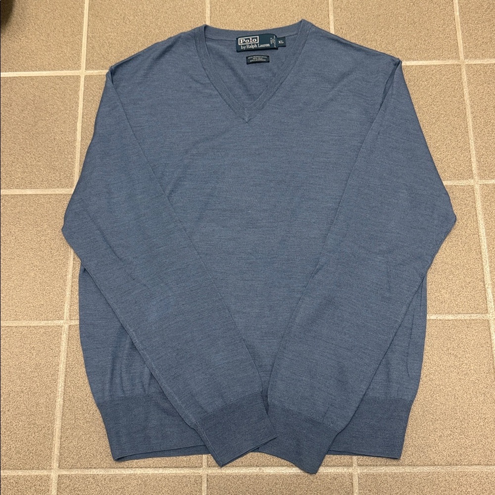 Polo Ralph Lauren Lightweight Merino Wool/Silk/Cashmere V-Neck Sweater - Picture 2 of 10